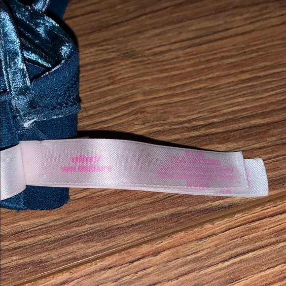 Victoria Secret unlined velour Bralette - Picture 3 of 3